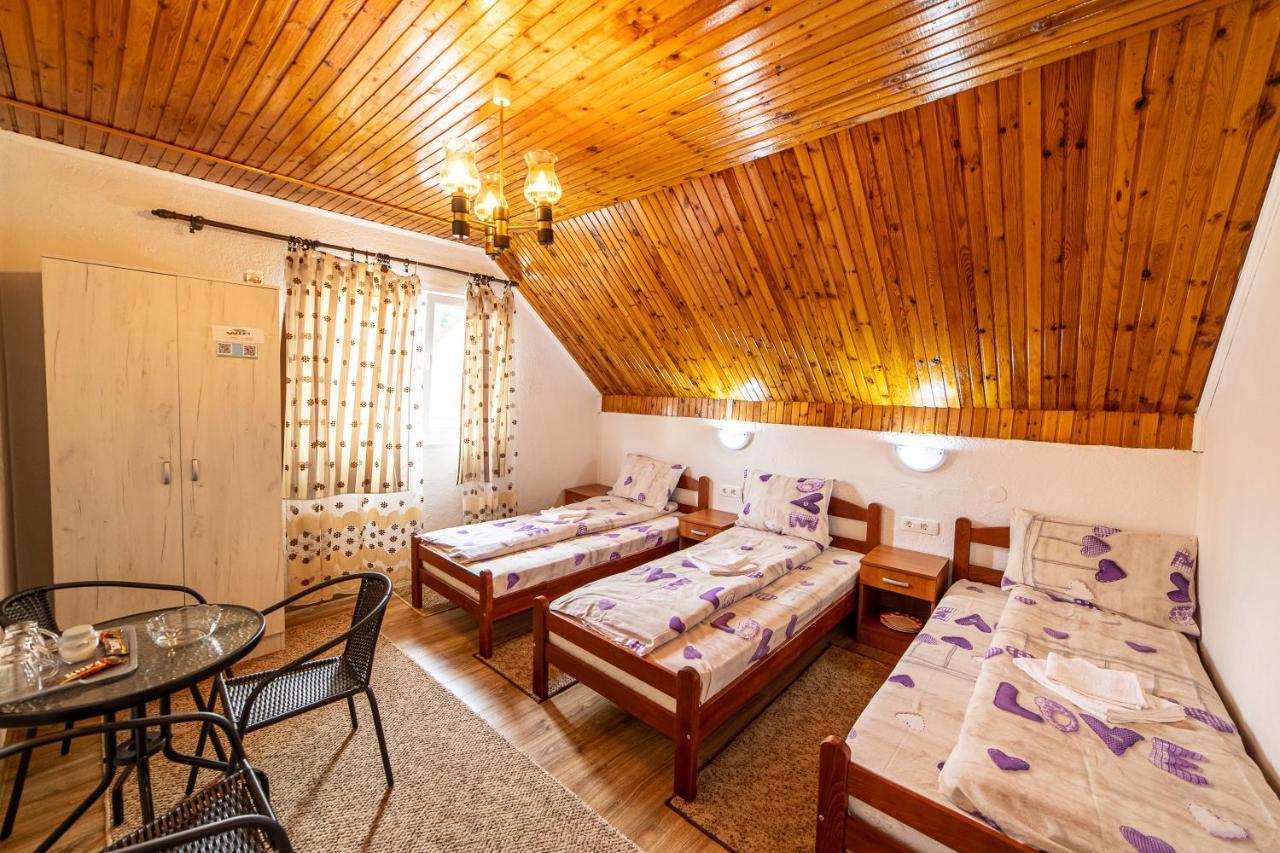 Snam Rooms&Apartment ชาเบลียค ภายนอก รูปภาพ