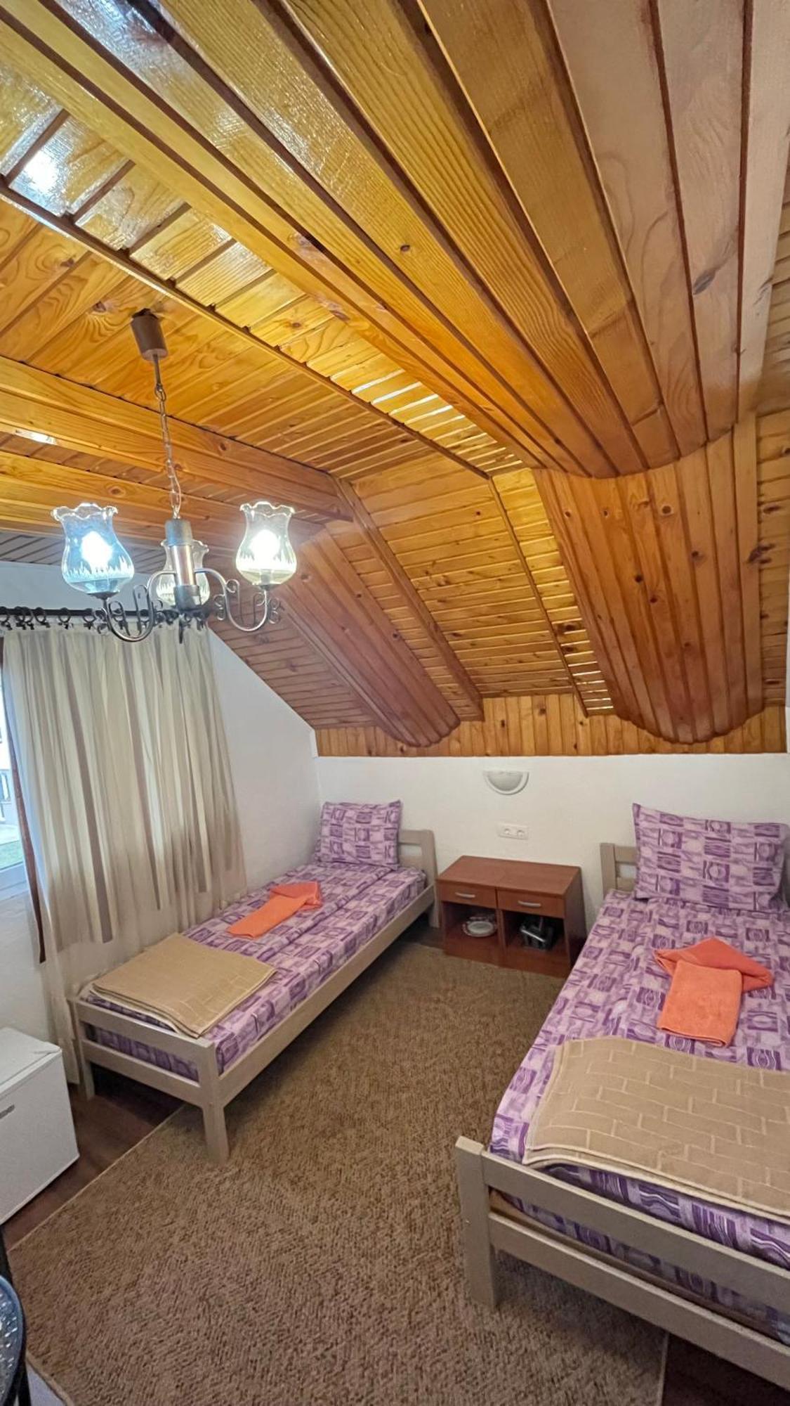 Snam Rooms&Apartment ชาเบลียค ภายนอก รูปภาพ